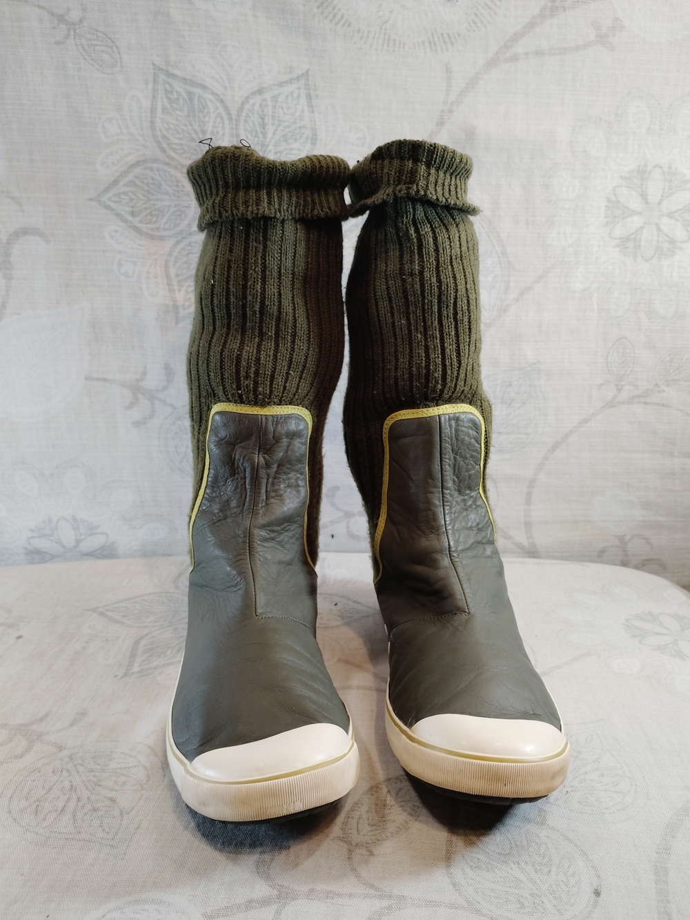 Women’s Knit-Top Olive Green Leather Booties with Cream Toe